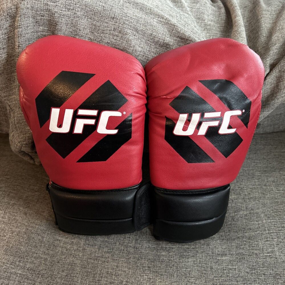 UFC MMA Mixed Martial Arts Boxing Gloves 14 oz